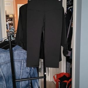 VICTORIA’S Secret Capris